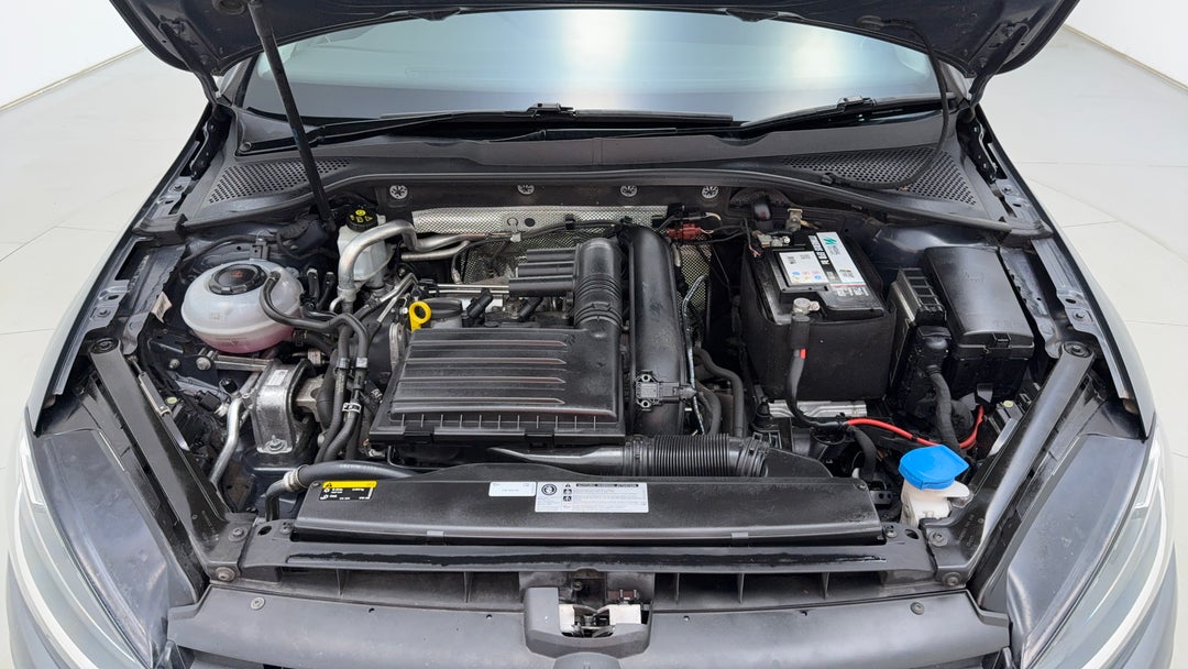 Open Bonnet (Engine)