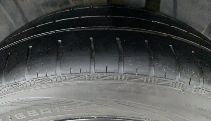2019 Maruti XL6 ALPHA SHVS  MT, Petrol, Manual, 82,057 km, Left Rear Tyre Tread