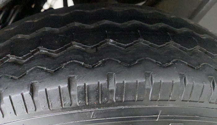 2018 Maruti Eeco 5 STR WITH AC PLUSHTR, Petrol, Manual, 44,680 km, Left Rear Tyre Tread