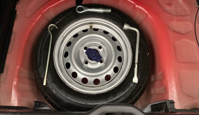 2019 Maruti Swift LXI, Petrol, Manual, 10,616 km, Spare Tyre