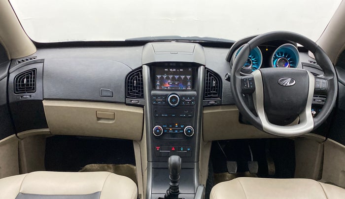 2016 Mahindra XUV500 W6 4X2, Diesel, Manual, 46,515 km, Dashboard