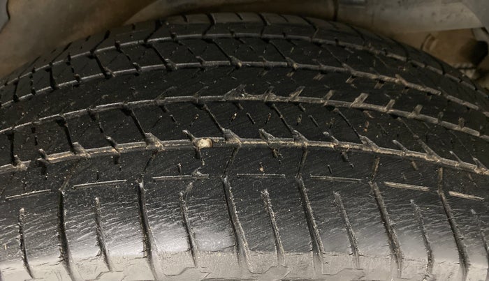 2016 Mahindra XUV500 W6 4X2, Diesel, Manual, 46,515 km, Left Rear Tyre Tread