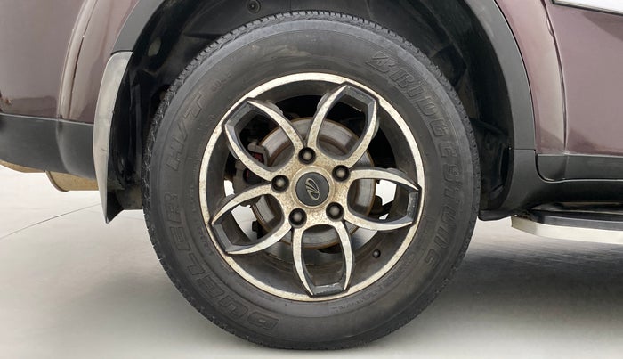 2016 Mahindra XUV500 W6 4X2, Diesel, Manual, 46,515 km, Right Rear Wheel