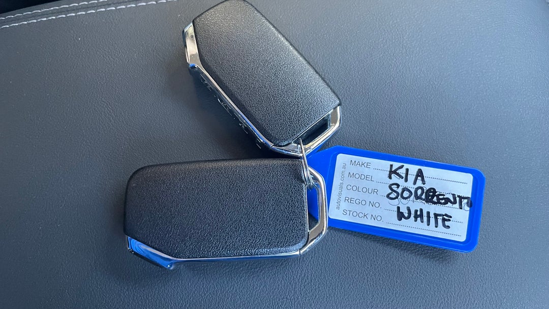 2022 Kia Sorento Sport+ 7 Seat, Automatic, 14473 km, Key Close-up