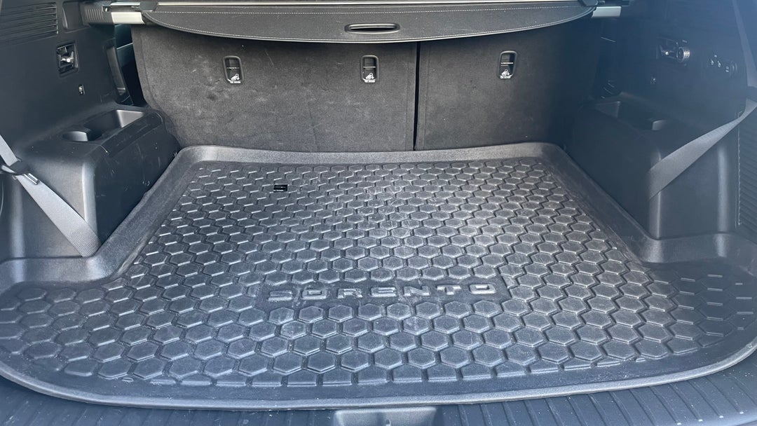 2022 Kia Sorento Sport+ 7 Seat, Automatic, 14473 km, Boot Inside View