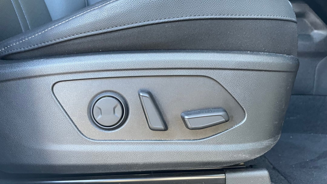 2022 Kia Sorento Sport+ 7 Seat, Automatic, 14473 km, Drivers Side Adjustment Panel