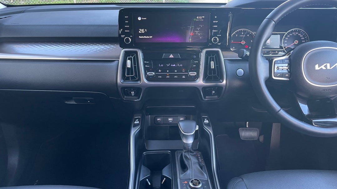 2022 Kia Sorento Sport+ 7 Seat, Automatic, 14473 km, Center Console