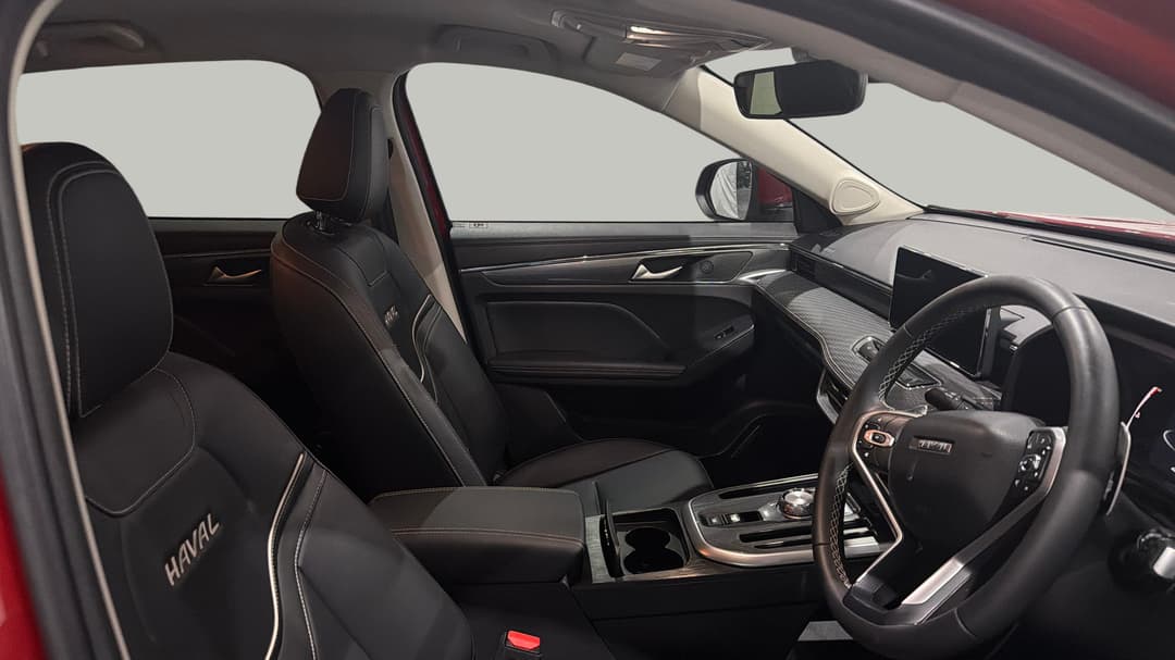 2022 GWM Haval Jolion Lux, Automatic, 42082 km, Right Side Front Door Cabin View