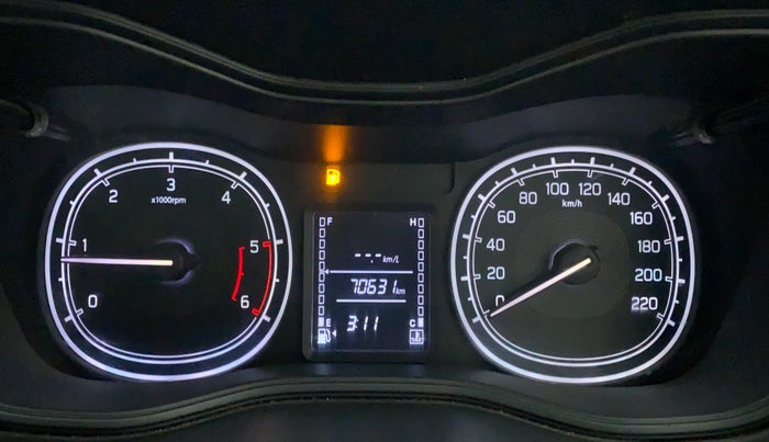 2016 Maruti Vitara Brezza VDI, Diesel, Manual, 71,822 km, Odometer Image
