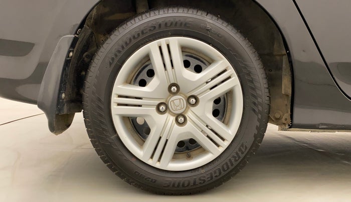 2010 Honda City 1.5L I-VTEC S MT, Petrol, Manual, 1,31,045 km, Right Rear Wheel