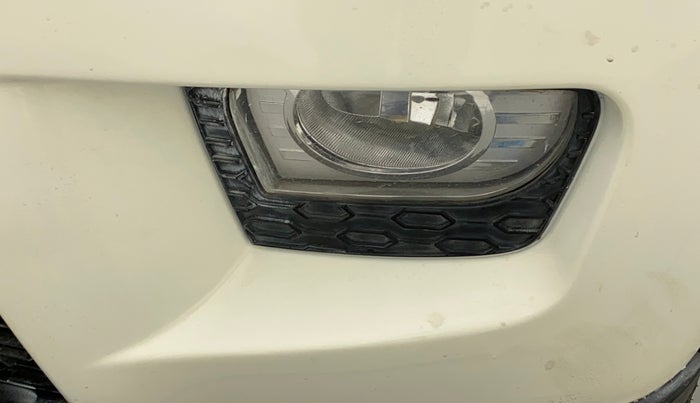 2017 Mahindra Scorpio S4 PLUS 1.99 INTELLI-HYBRID, Diesel, Manual, 84,213 km, Left fog light - Not working