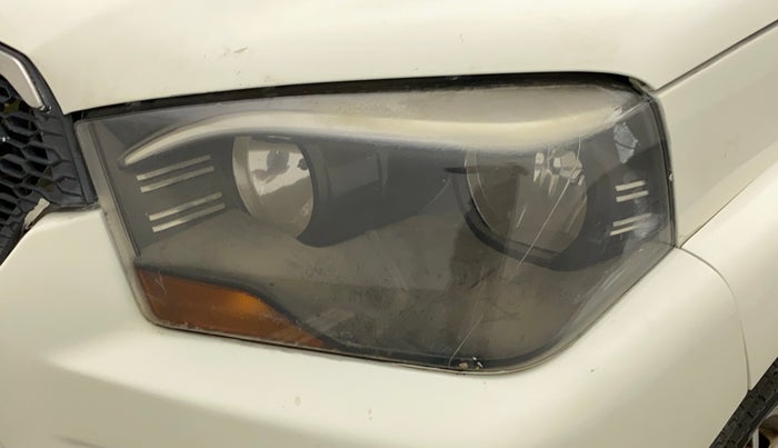 2017 Mahindra Scorpio S4 PLUS 1.99 INTELLI-HYBRID, Diesel, Manual, 83,838 km, Left headlight - Faded