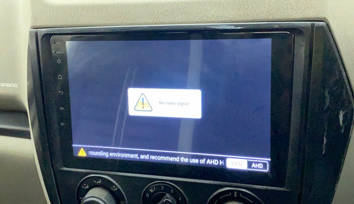 2017 Mahindra Scorpio S4 PLUS 1.99 INTELLI-HYBRID, Diesel, Manual, 83,838 km, Infotainment system - Reverse camera not working