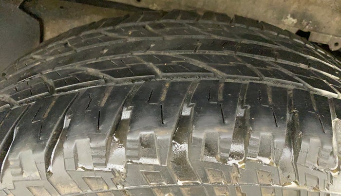2017 Mahindra Scorpio S4 PLUS 1.99 INTELLI-HYBRID, Diesel, Manual, 84,213 km, Left Rear Tyre Tread