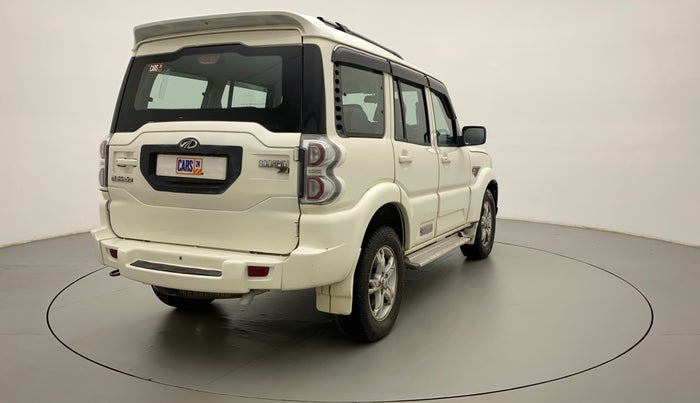 2017 Mahindra Scorpio S4 PLUS 1.99 INTELLI-HYBRID, Diesel, Manual, 84,213 km, Right Back Diagonal