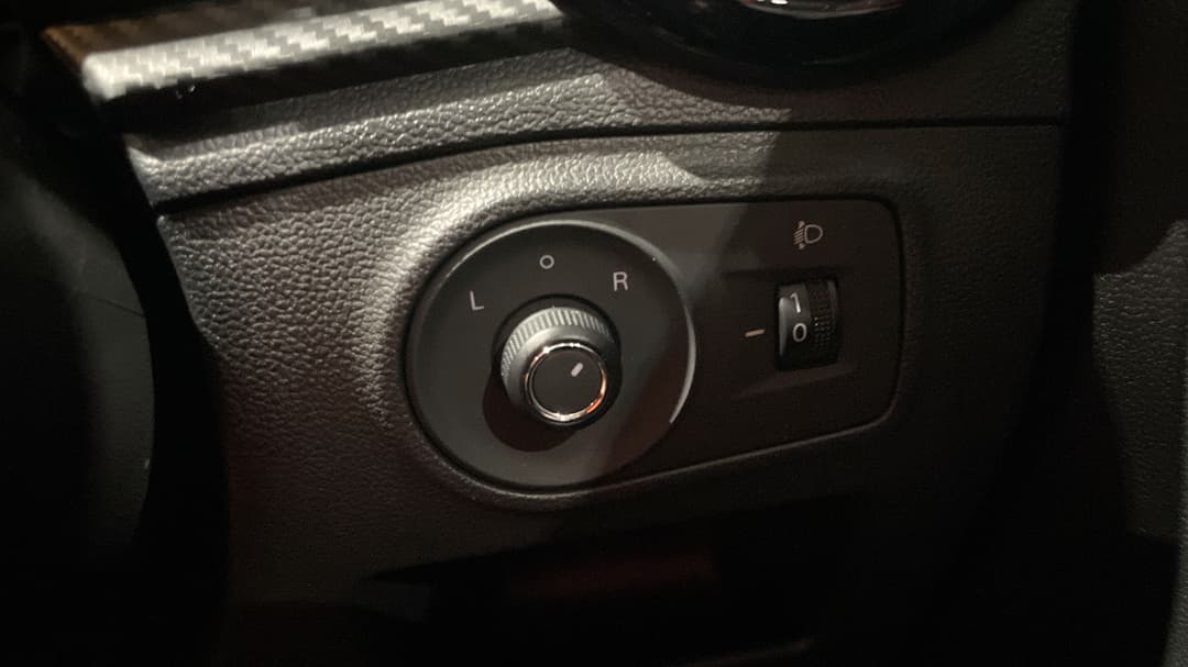 2023 MG Mg3 Auto Excite (with Navigation), Automatic, 27976 km, Utility Switches/Buttons