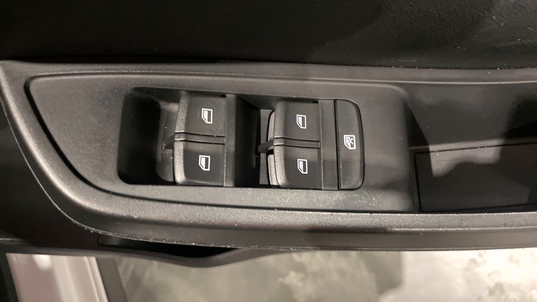 2023 MG Mg3 Auto Excite (with Navigation), Automatic, 27976 km, Drivers Side Door Panel Controls