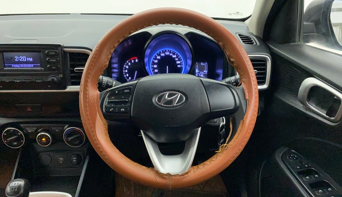 2021 Hyundai VENUE S 1.2, Petrol, Manual, 45,656 km, Steering Wheel Close Up