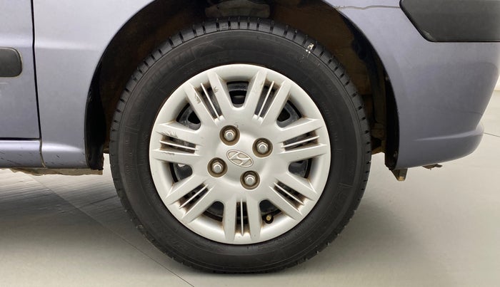 2011 Hyundai Santro Xing GLS, Petrol, Manual, 91,376 km, Right Front Wheel
