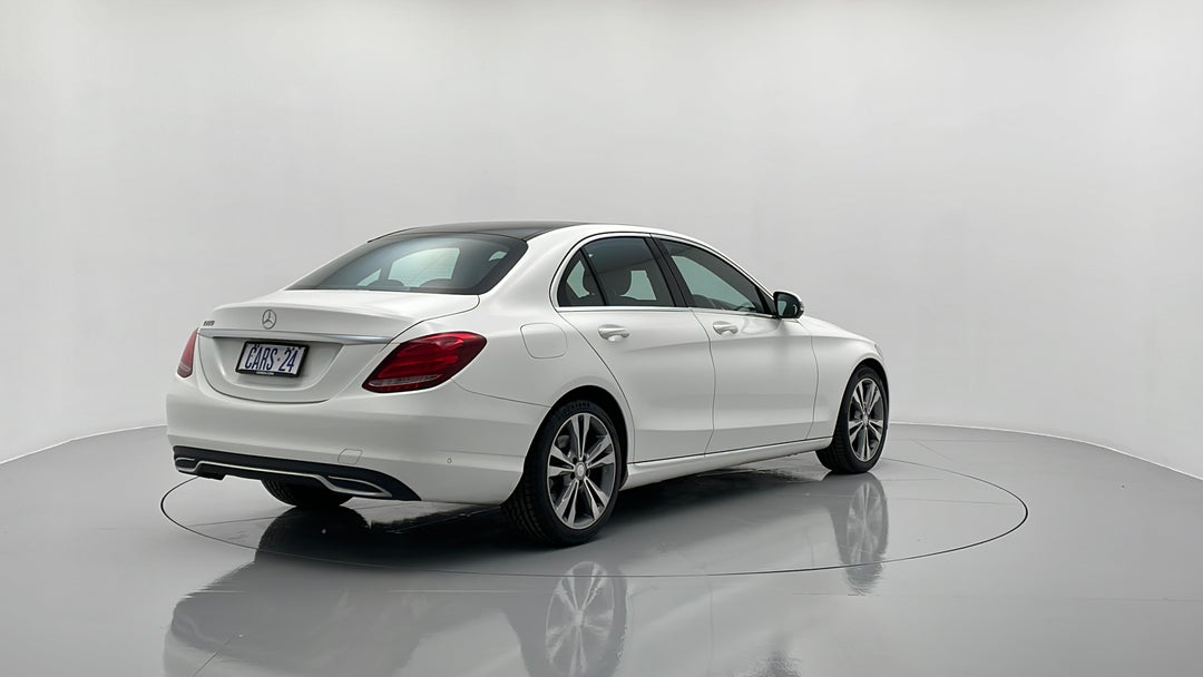 Right Back Diagonal (45- Degree) View