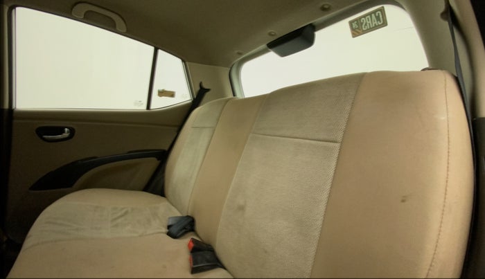2011 Hyundai i10 MAGNA 1.2, Petrol, Manual, 24,509 km, Right Side Rear Door Cabin