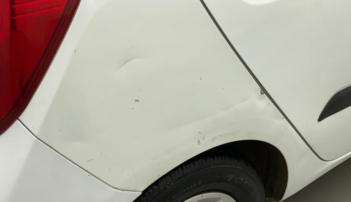 2011 Hyundai i10 MAGNA 1.2, Petrol, Manual, 24,509 km, Right quarter panel - Minor scratches