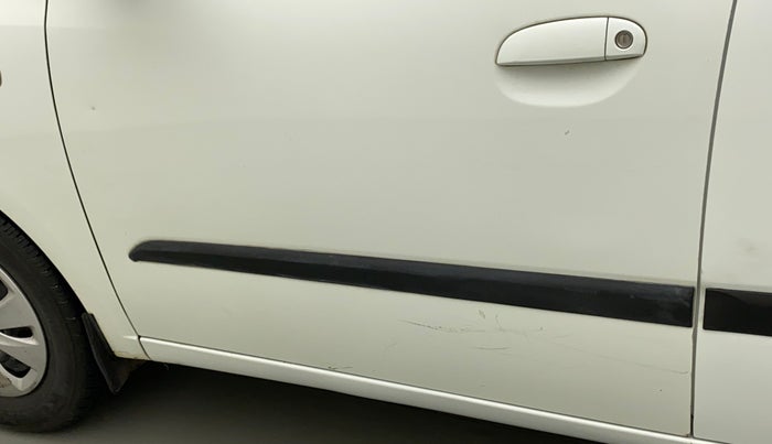 2011 Hyundai i10 MAGNA 1.2, Petrol, Manual, 24,509 km, Front passenger door - Minor scratches