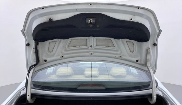 2012 Hyundai Verna FLUIDIC 1.6 SX CRDI, Diesel, Manual, 2,34,287 km, Boot Door Open