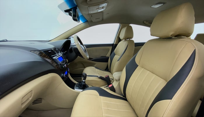 2012 Hyundai Verna FLUIDIC 1.6 SX CRDI, Diesel, Manual, 2,34,287 km, Right Side Front Door Cabin