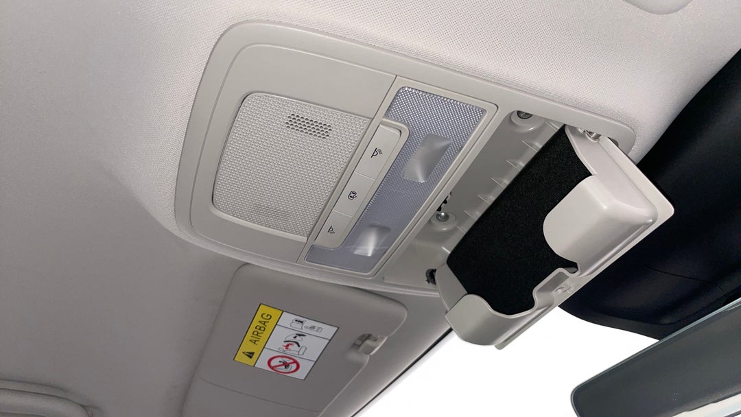 On-Roof Controls/Sunglass holder