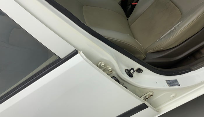 2012 Hyundai i10 MAGNA 1.1, Petrol, Manual, 57,481 km, Right B pillar - Slightly dented