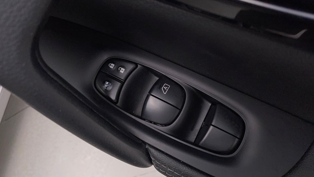Drivers Side Door Panel Controls