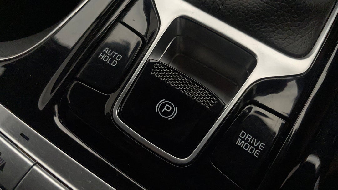 2021 Kia Carnival Si, Automatic, 62428 km, Handbrake