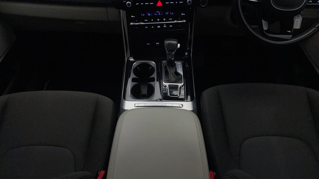 2021 Kia Carnival Si, Automatic, 62428 km, Center Console