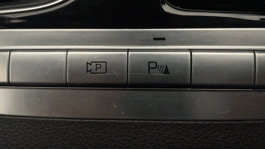 2021 Kia Carnival Si, Automatic, 62428 km, Utility Switches/Buttons