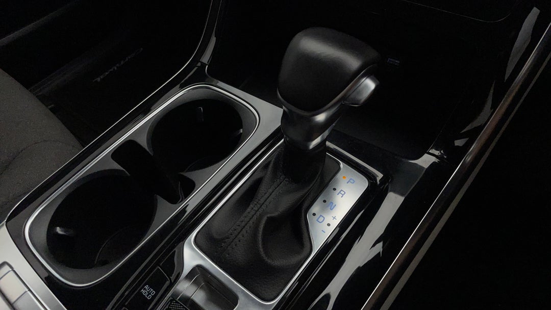 2021 Kia Carnival Si, Automatic, 62428 km, Gear Lever 