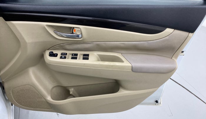 2015 Maruti Ciaz ZDI, Diesel, Manual, 45,115 km, Driver Side Door Panels Control