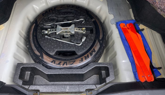 2015 Maruti Ciaz ZDI, Diesel, Manual, 45,115 km, Spare Tyre