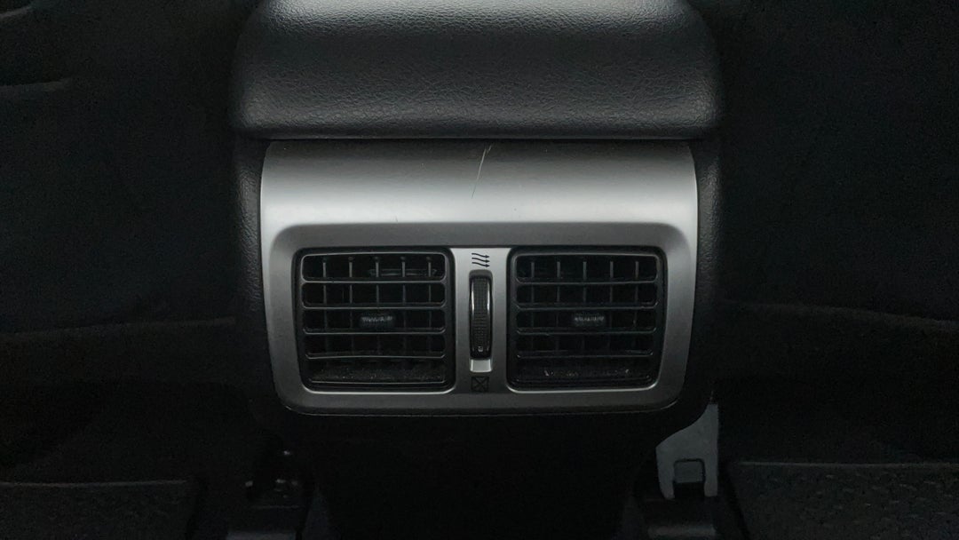 2017 Toyota Aurion Sportivo, Automatic, 157189 km, Rear A/C Vent