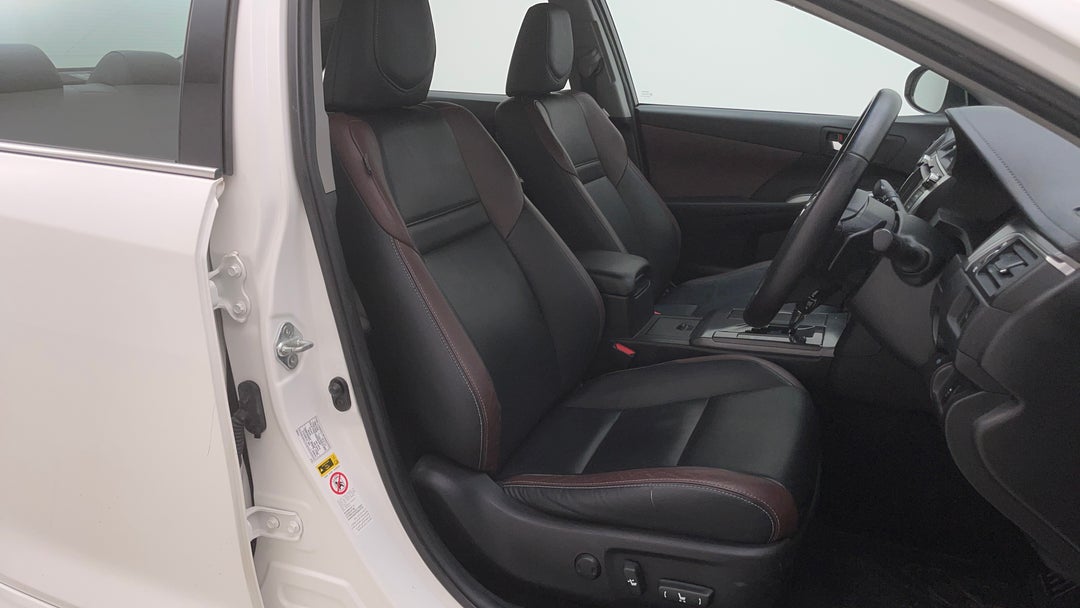 2017 Toyota Aurion Sportivo, Automatic, 157189 km, Right Side Front Door Cabin View