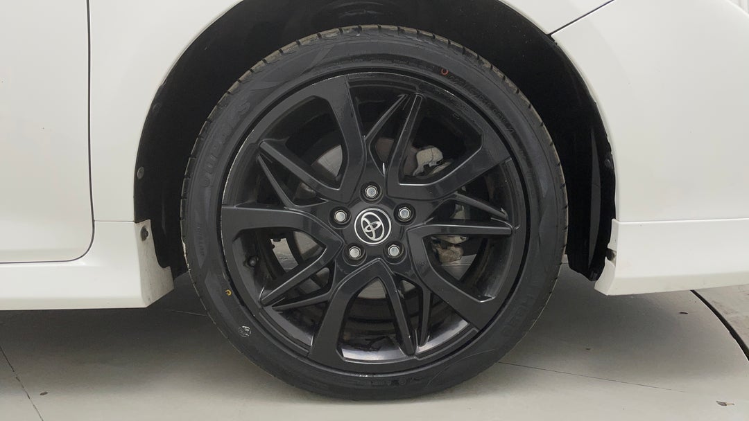 2017 Toyota Aurion Sportivo, Automatic, 157189 km, Right Front Wheel