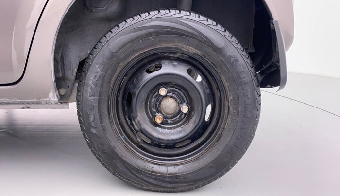 2017 Datsun Redi Go T (O), Petrol, Manual, 41,744 km, Left Rear Wheel