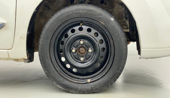 2010 Maruti Wagon R 1.0 VXI, Petrol, Manual, 67,126 km, Right Front Wheel