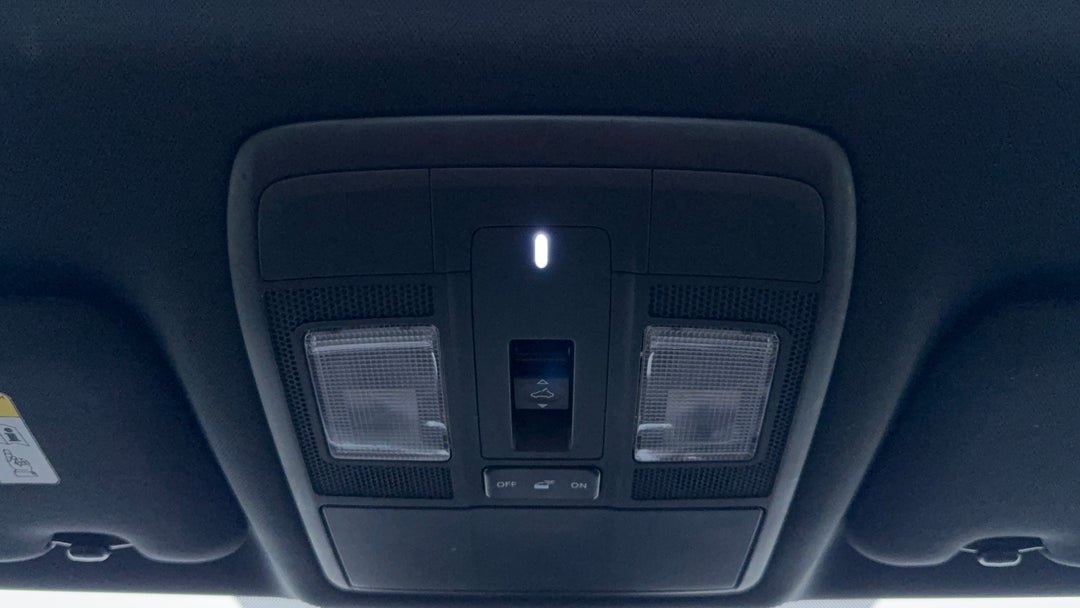 On-Roof Controls/Sunglass holder