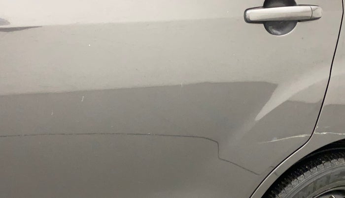2016 Maruti Ertiga VXI ABS, Petrol, Manual, 38,683 km, Rear left door - Minor scratches