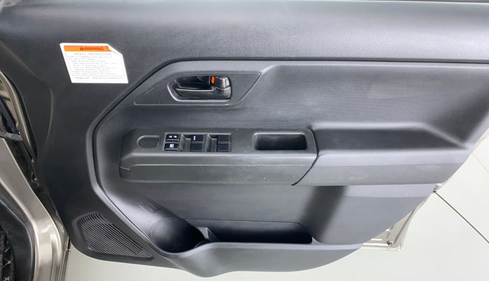 2020 Maruti New Wagon-R 1.0 Lxi (o) cng, CNG, Manual, 51,917 km, Driver Side Door Panels Control