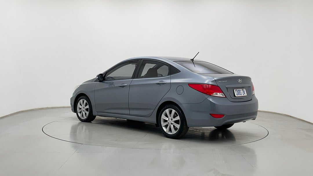 Left Back Diagonal (45- Degree) View