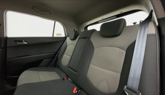 2016 Hyundai Creta 1.6 SX PLUS DIESEL, Diesel, Manual, 75,758 km, Right Side Rear Door Cabin