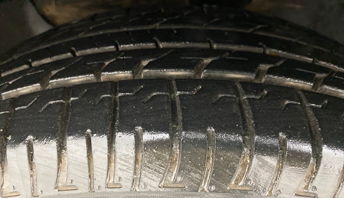 2016 Hyundai Creta 1.6 SX PLUS DIESEL, Diesel, Manual, 75,758 km, Left Front Tyre Tread
