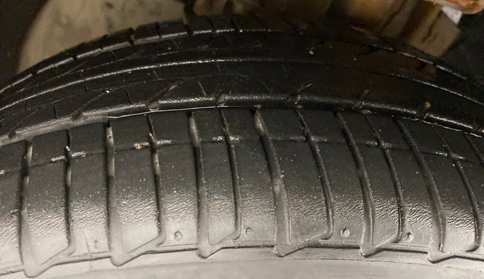 2019 Tata Tiago XZ+ 1.2 Revotron, Petrol, Manual, 18,263 km, Left Front Tyre Tread